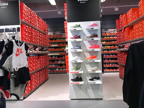 Nike Factory Store