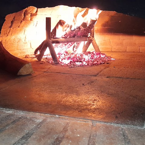 Pizzeria Forno a Legna