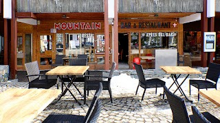 Le Mountain Café