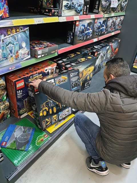 Toys Center