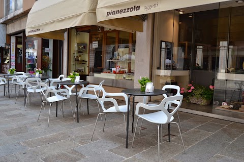 Pianezzola Oggetti & Caffè