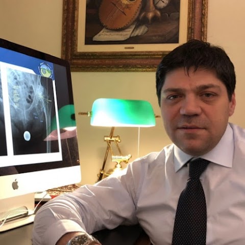 Dott. Leonardo Latella | Specialista Protesi Anca e Ginocchio | Bologna