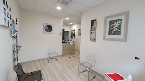 Studio Dentistico Odontoiatri Associati - San Marino di Bentivoglio - Dr.Marzadori, Dr. Stefani, Dr. Parini, Dr.Moretto