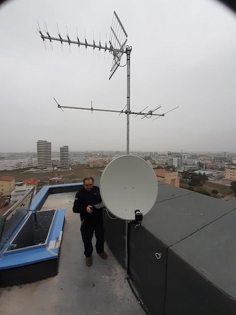 Antenna Service Ctr Di Cendron Renato - antennista TV e Satellite