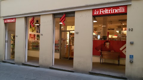 laFeltrinelli Librerie