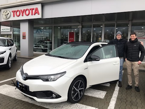 Centro Assistenza Autorizzato Toyota L'Autocenter