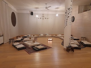 Kashi Yoga Jyotim Rivoltella del Garda