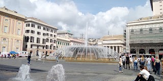 VISIT GENOA, Bureau IAT Garibaldi