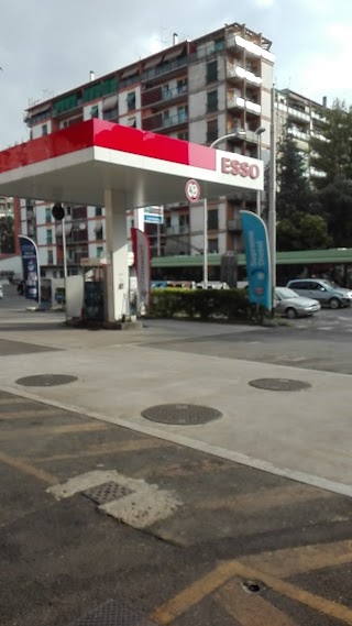 Esso Via Monte Cervialto 53-55