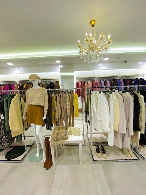 Pulsinelli Showroom