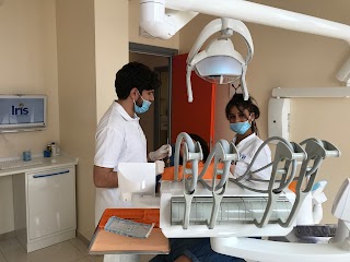 Dentista Pistoia - Iris Compagnia Odontoiatrica (Dr. Cesare Paoleschi)