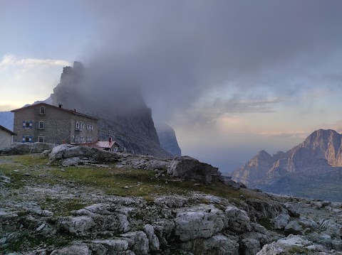 Rifugio Tommaso Pedrotti