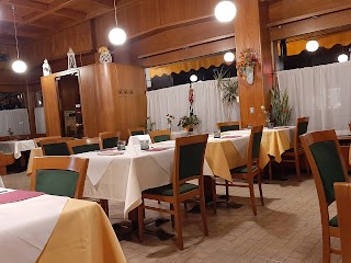 Nuovo Cavour Ristorante Pizzeria Di Gherardi R. & C.