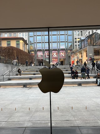 Apple Piazza Liberty