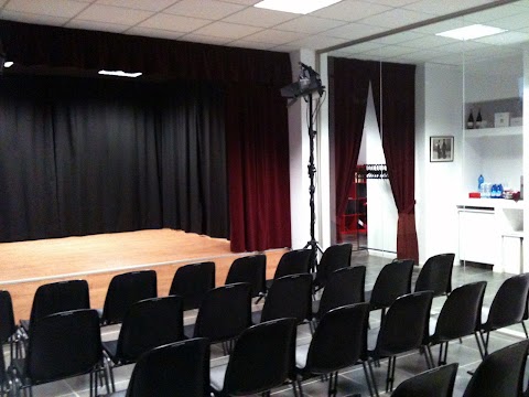 Area Teatrale - Accademia Recitazione Torino