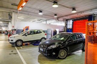 Ford Authos - Officina