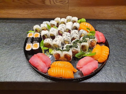 Lounge Sushi Bar