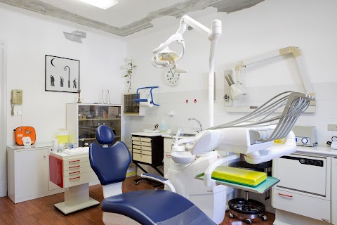 Centro Dentistico e Odontotecnico