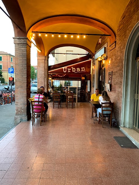 Urban Brat Pub Osteria a Bologna