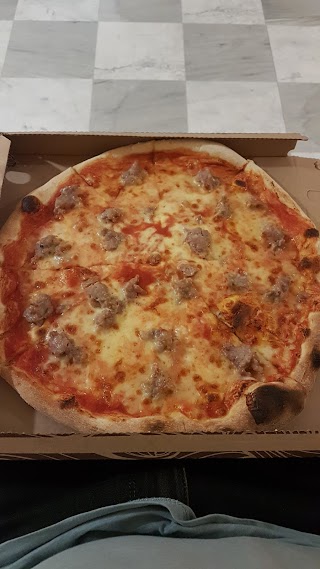 Pizzeria La Regina Di Abou Taleb Ali Ali