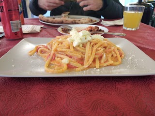 La Nuova Piazzetta (Trattoria e Pizzeria)