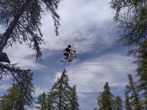 Sensations Mélèzes Parcours Aventure en forêt