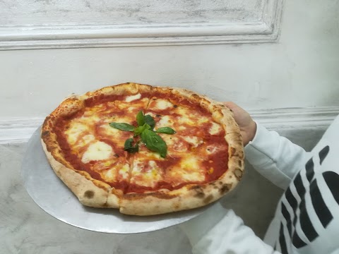 Chiara'S Pizza