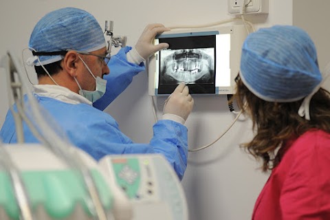 Dr.Maurizio Bellini odontoiatra Studio Dentistico