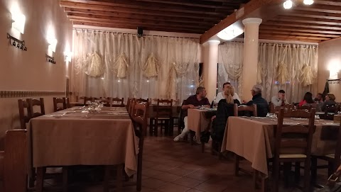 Trattoria Pizzeria Al Cavallino