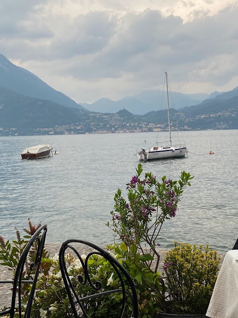 Varenna Caffè Bistrot