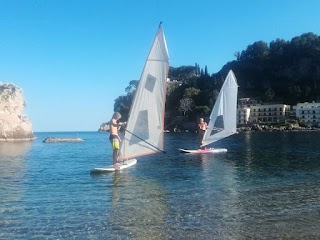 SUP and Wind Surfing School