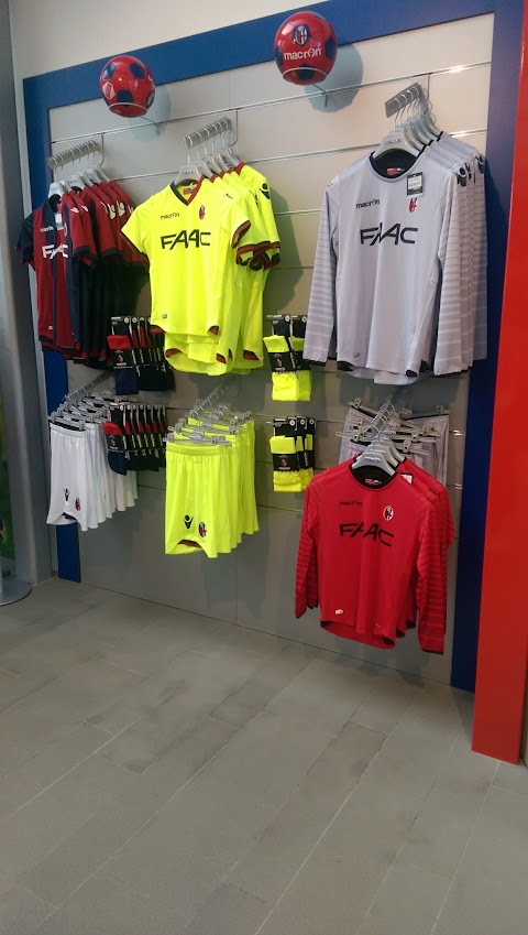 Macron Sports Hub Bologna