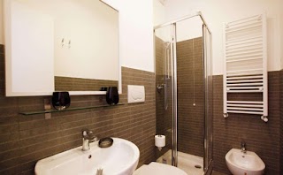 Tiburtina Suites - Guest House