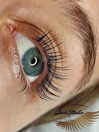 Extension Ciglia Lash Studio di Paula Sabau