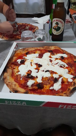 Pizzeria Tout Fait Di Iannotta Vincenzo