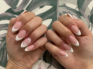 Lounge Nails & Beauty