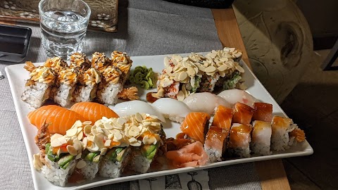 Calcagno Lounge Sushi Restaurant