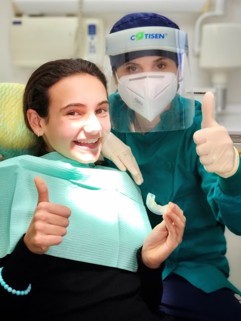 Dott.ssa Silvia Nina Bernardini, Dentista