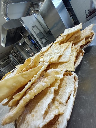 Forneria Pasticceria Pane Pizza al Taglio Pan Biscotto Pane Al Kamut Poletto