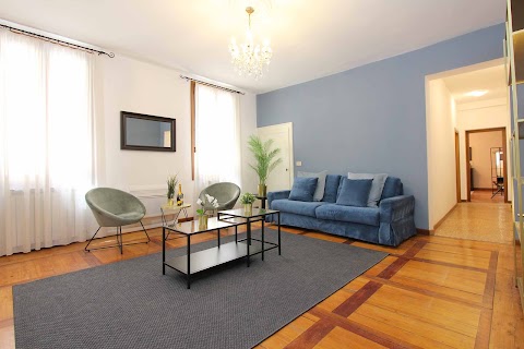 VeniceApartment.com - Rental Agency