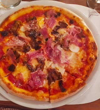 Mango's Siracusa - Grill Pizza Birra