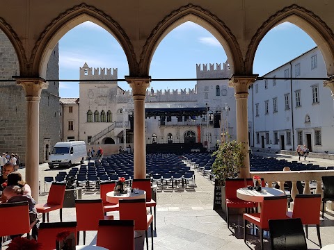 Loggia Caffè Kavarna