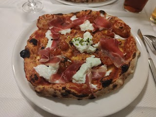 Pizzeria Montegrigna | Tric Trac