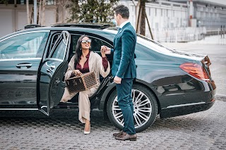 International Limousine Service - Luxury Transfers