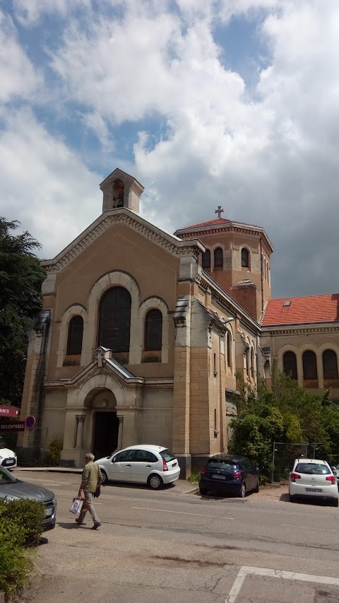 Lyon Sud Hospital Center