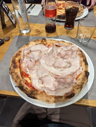 Olsi Pizza e Cucina