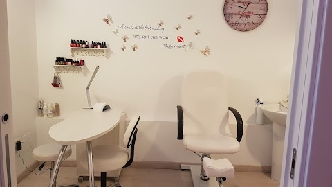 Glitter beauty center