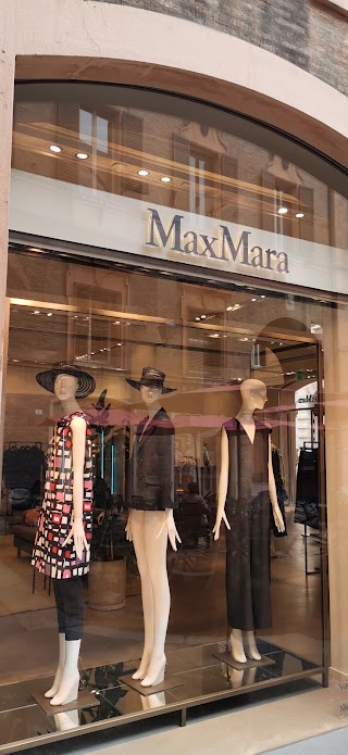 Max Mara