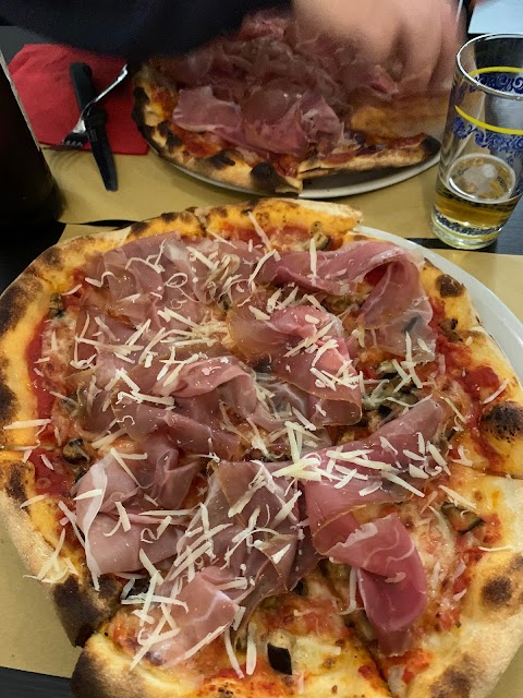 Pizzeria Mamma Mia!