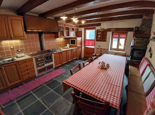 BaitaAlpeMonteNuovo - Holiday Chalet